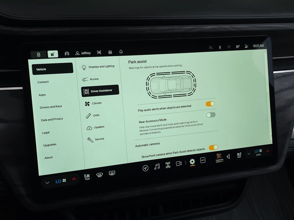 Used 2023 Rivian R1T Adventure AWD/4WD image 45