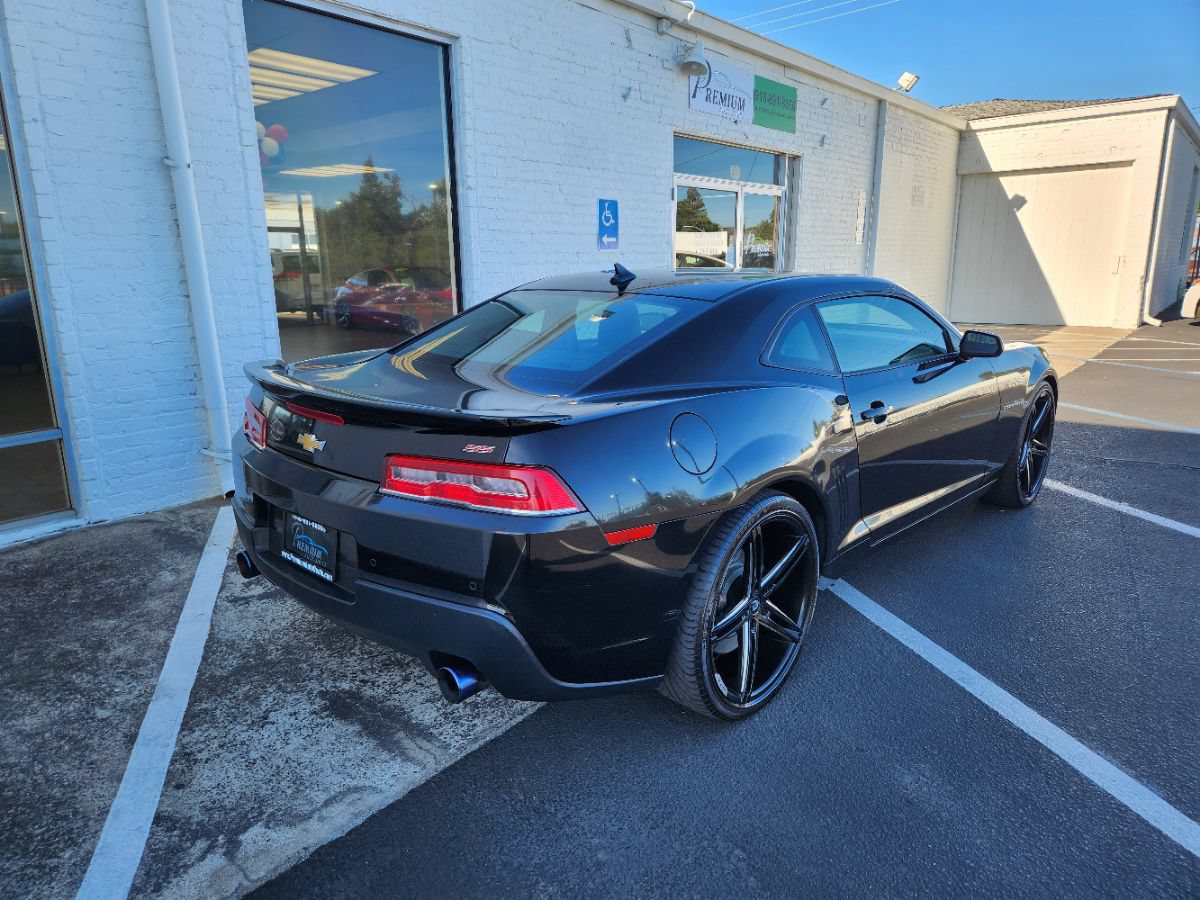 Used 2014 Chevrolet Camaro SS w/ RS Package RWD image 5