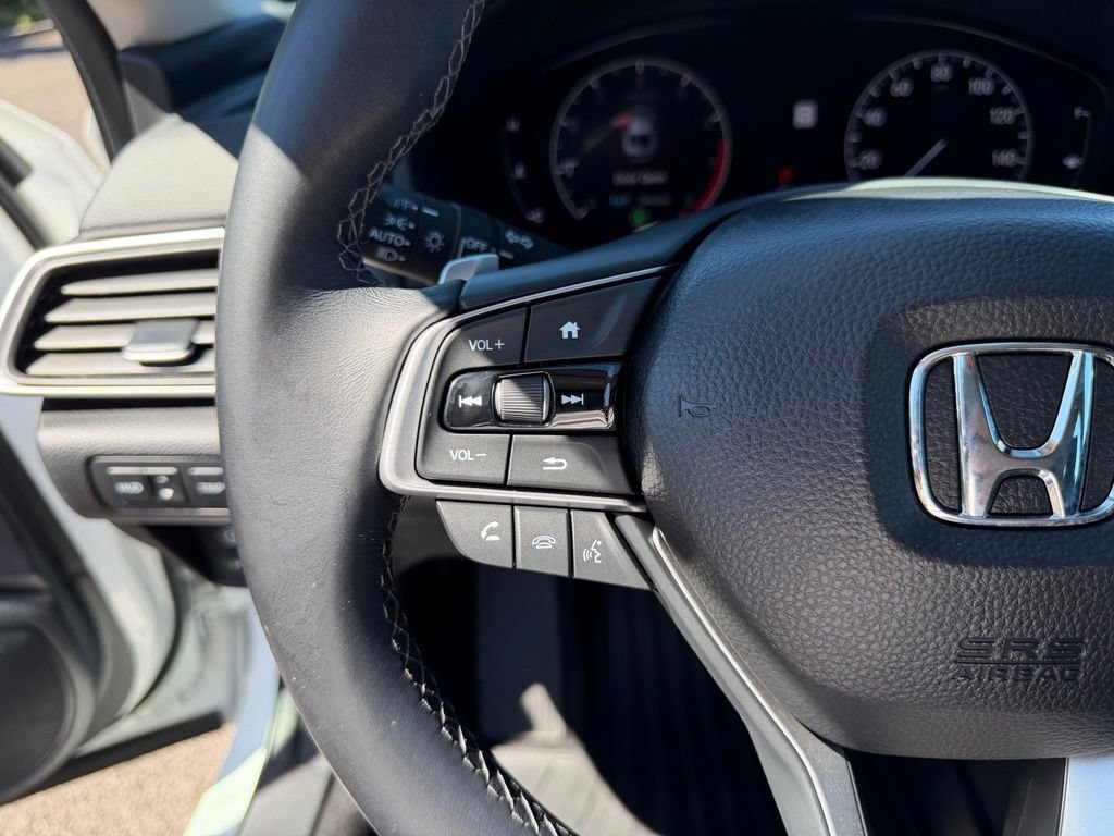 Used 2018 Honda Accord Touring image 19