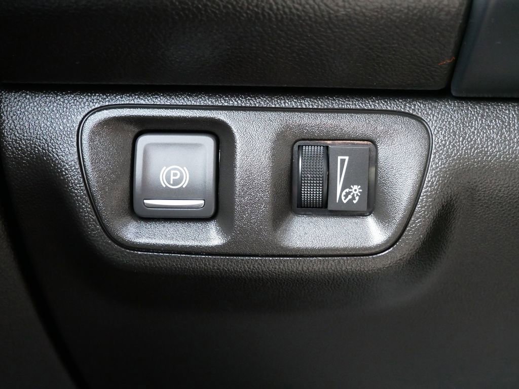 Used 2023 GMC Acadia SLT image 22