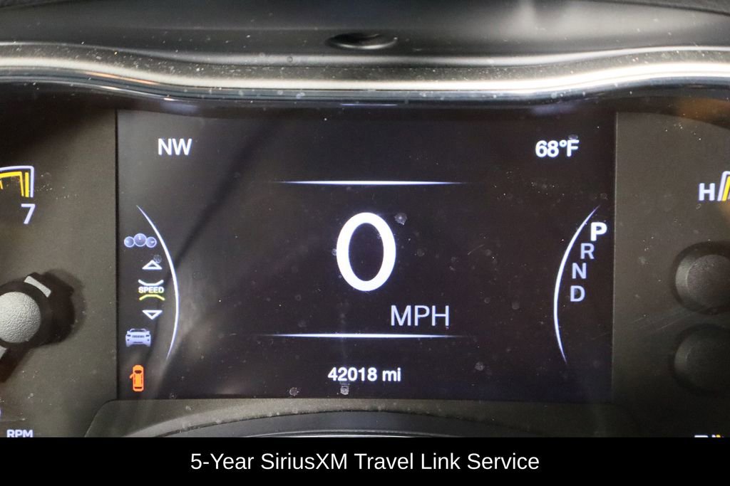 Used 2020 Jeep Grand Cherokee Altitude image 40