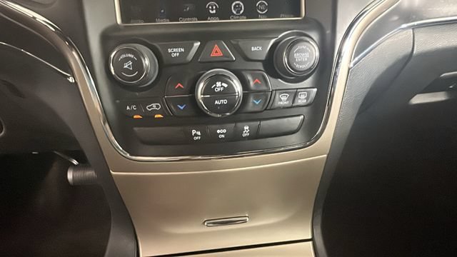 Used 2015 Jeep Grand Cherokee Limited w/ Trailer Tow Group IV AWD/4WD image 21