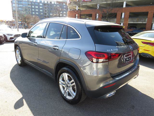 Certified 2022 Mercedes-Benz GLA 250 4MATIC image 2