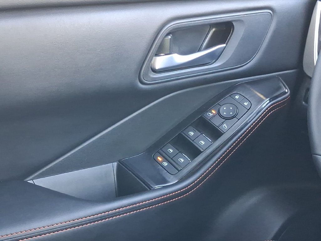 Certified 2025 Nissan Rogue SV AWD/4WD image 25