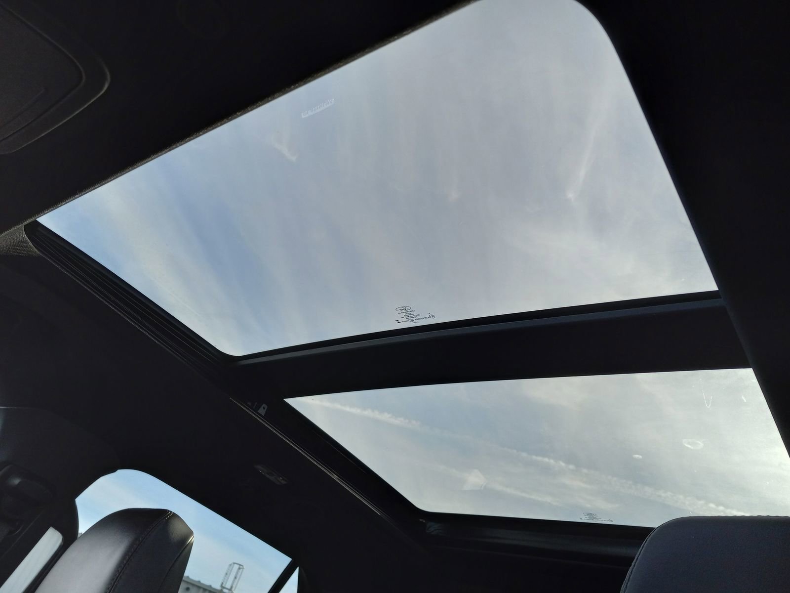 Used 2025 Ford Explorer Platinum w/ LUX Leather Package image 26