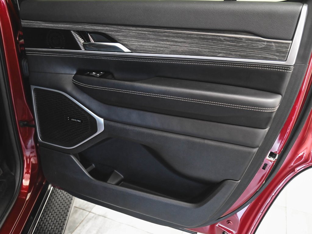 Used 2022 Jeep Wagoneer Series III image 13