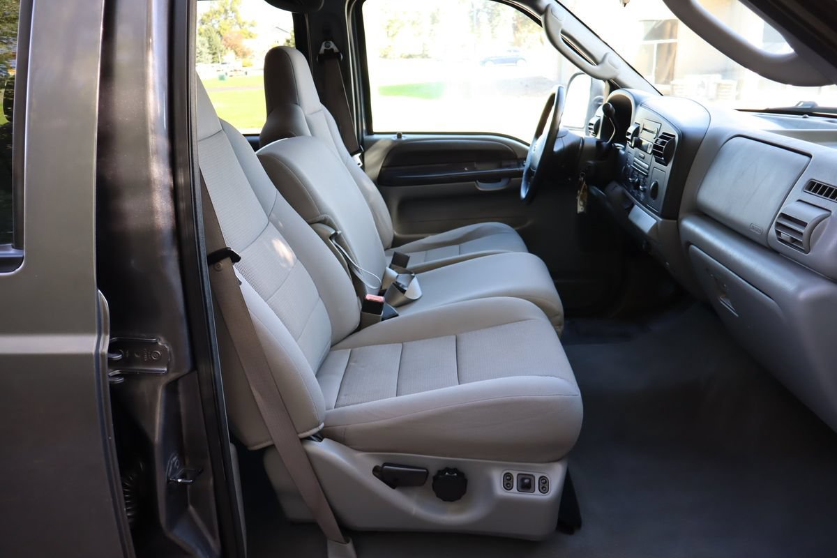 Used 2006 Ford F350 XLT AWD/4WD image 22