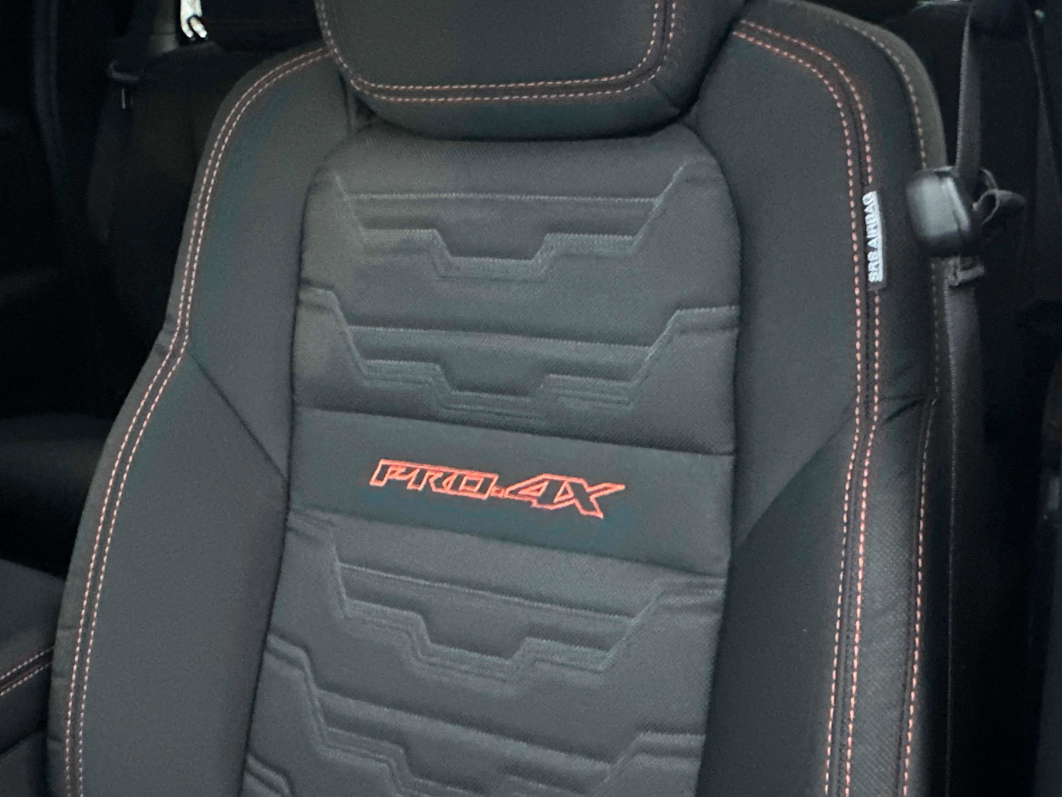 New 2026 Nissan Frontier PRO-4X w/ Pro-4x Convenience Package image 27