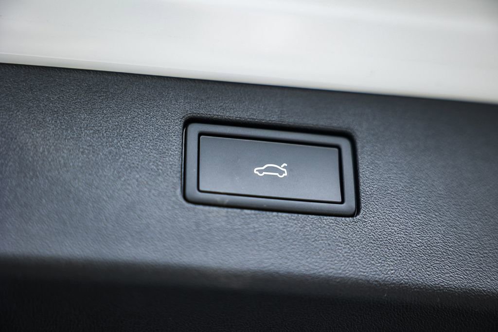 New 2026 Volkswagen Tiguan SE image 36