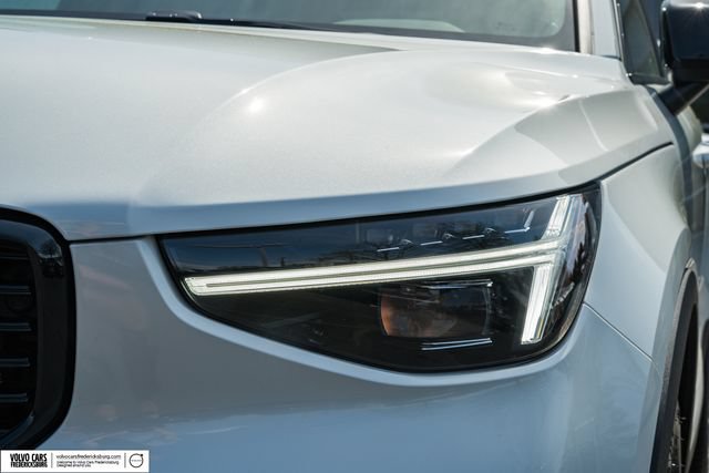 New 2026 Volvo XC40 B5 Plus w/ Climate Package AWD/4WD image 13