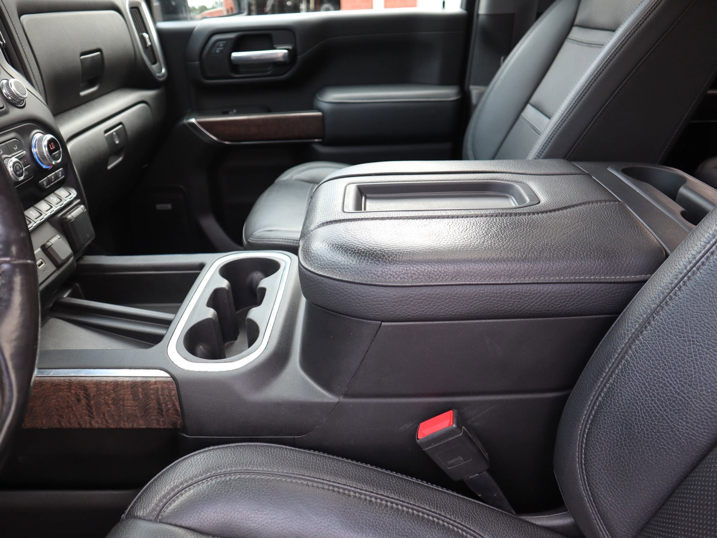 Used 2021 GMC Sierra 2500 Denali w/ Denali Ultimate Package image 26