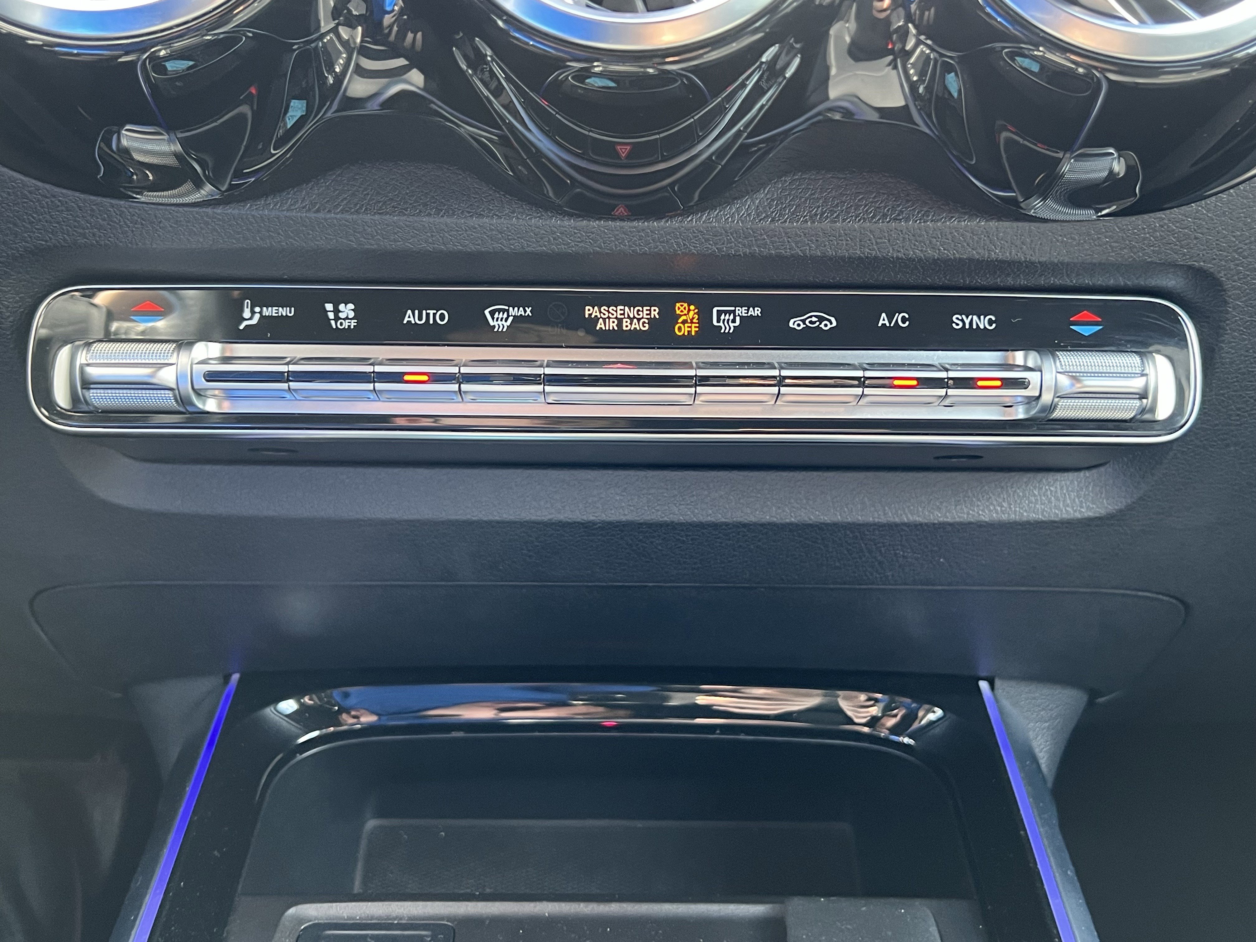 Certified 2022 Mercedes-Benz GLB 250 image 29