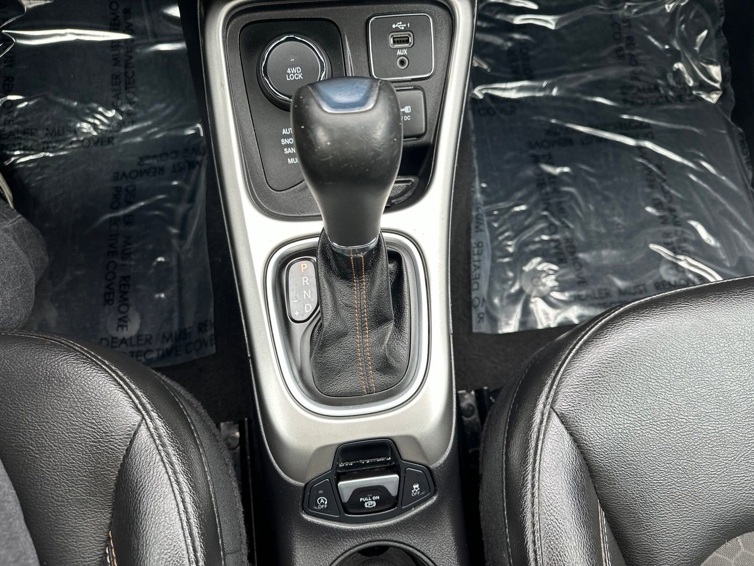 Used 2021 Jeep Compass Latitude w/ Sun and Sound Group AWD/4WD image 55