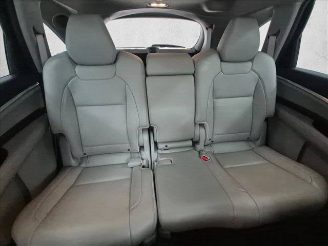 Used 2017 Acura MDX w/ Technology Package AWD/4WD image 23