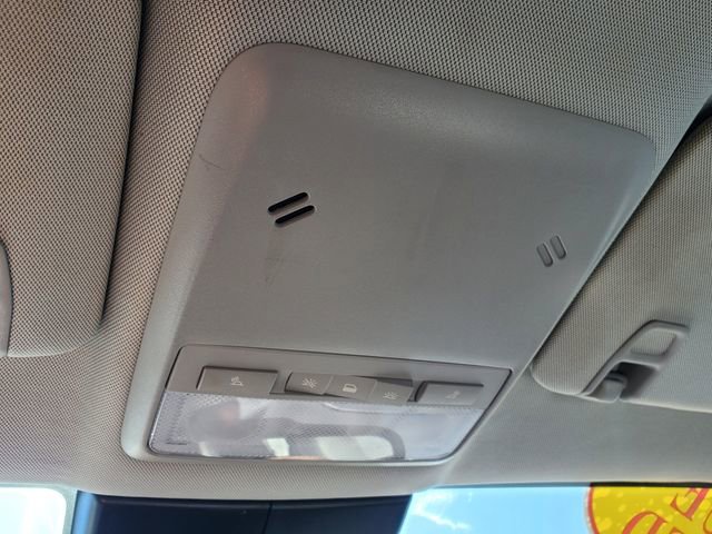 Used 2015 Buick Encore Convenience FWD image 32