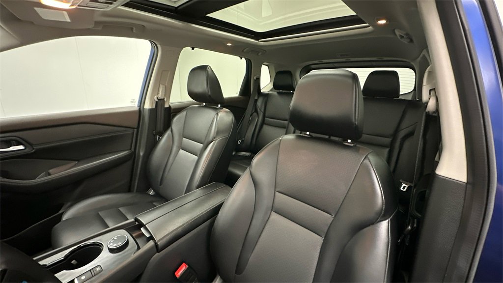 Certified 2023 Nissan Rogue SV w/ SV Premium Package image 9