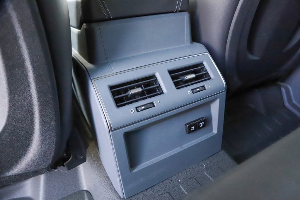 Used 2024 INEOS Grenadier AWD/4WD image 47