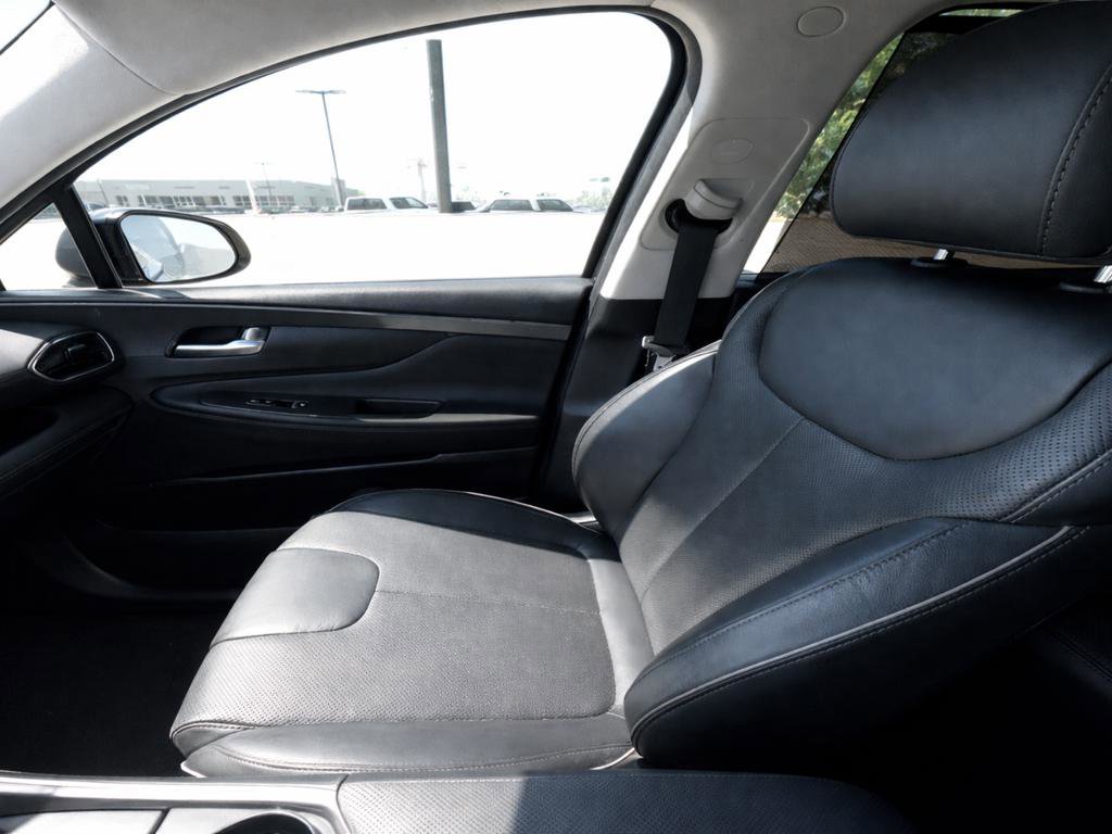 Used 2021 Hyundai Santa Fe Limited AWD/4WD image 16