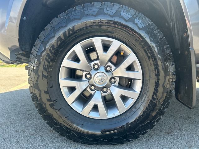 Used 2019 Toyota Tacoma SR5 image 27
