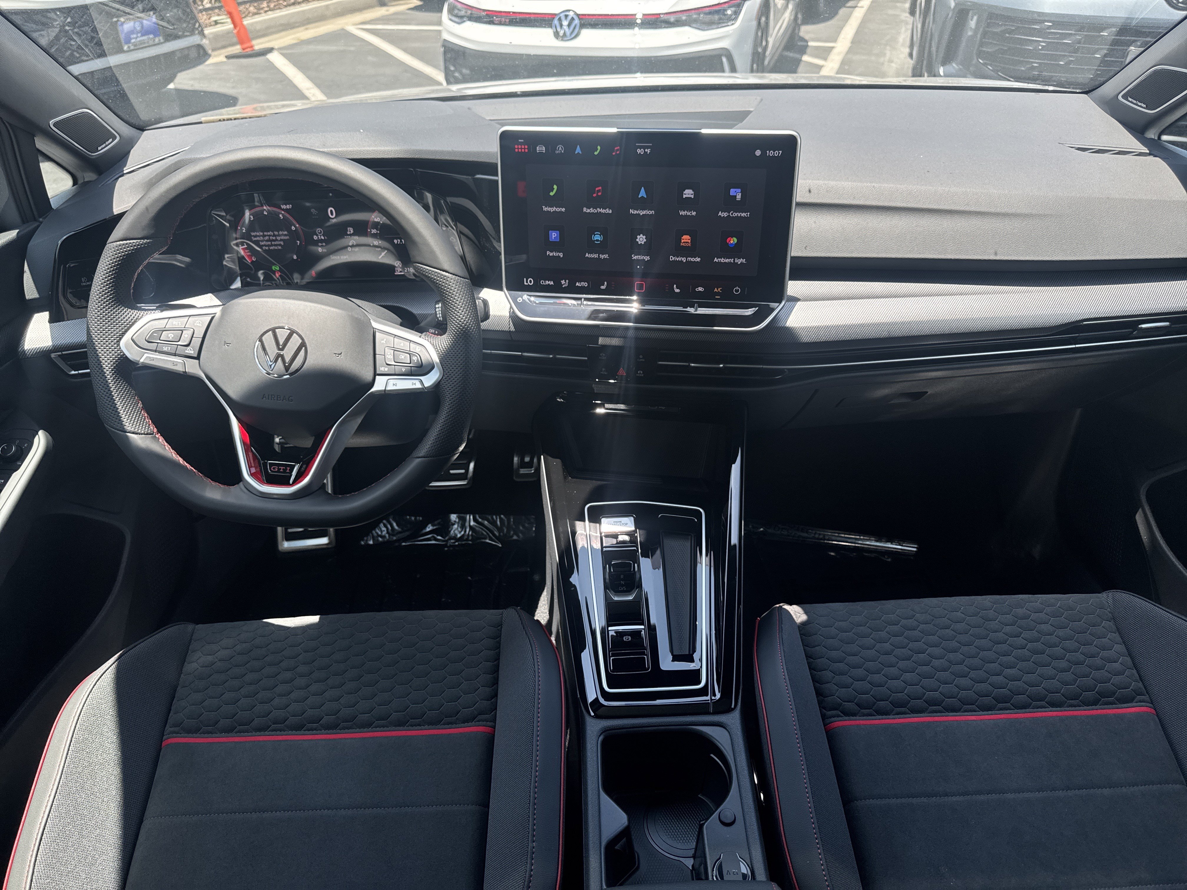 New 2026 Volkswagen Golf SE FWD image 17