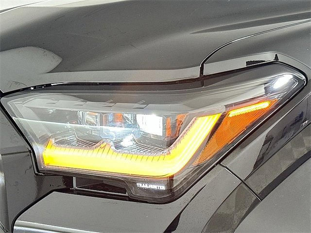 Used 2025 Toyota 4Runner Trailhunter image 34