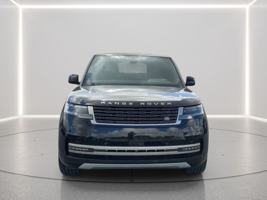 Used 2024 Land Rover Range Rover Long Wheelbase SE AWD/4WD image 2