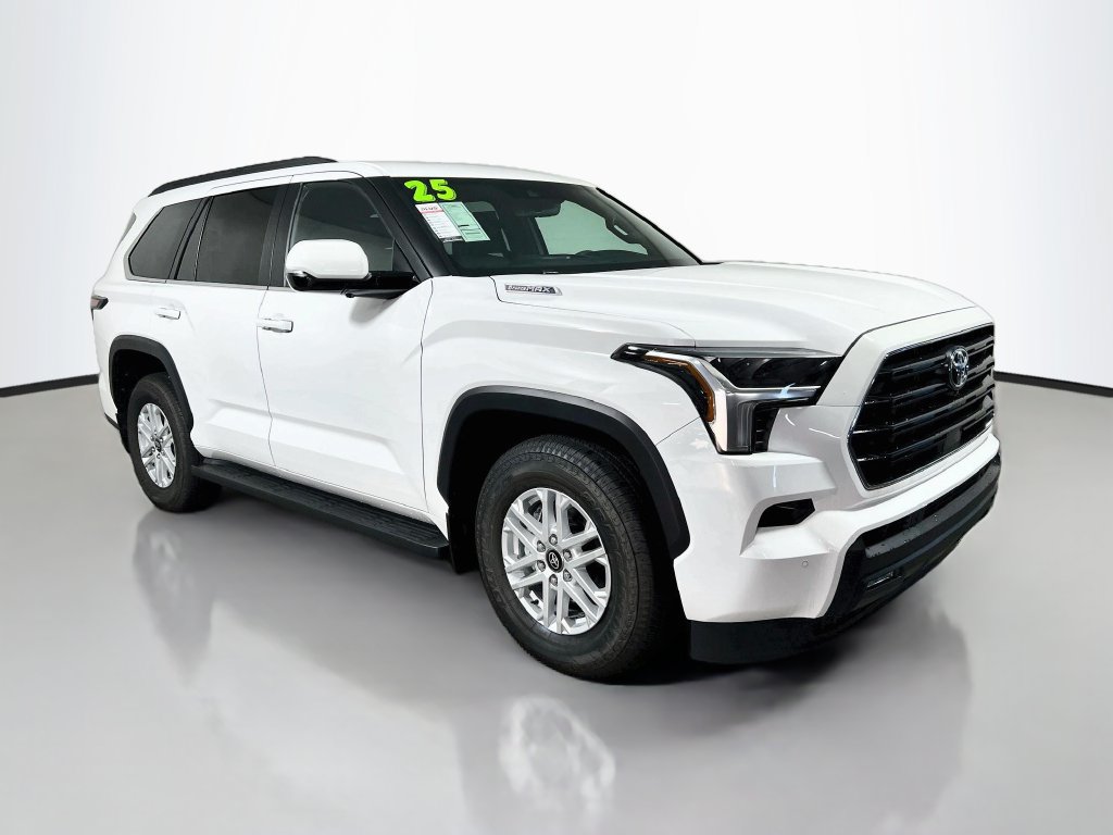 Used 2025 Toyota Sequoia SR5 AWD/4WD image 1