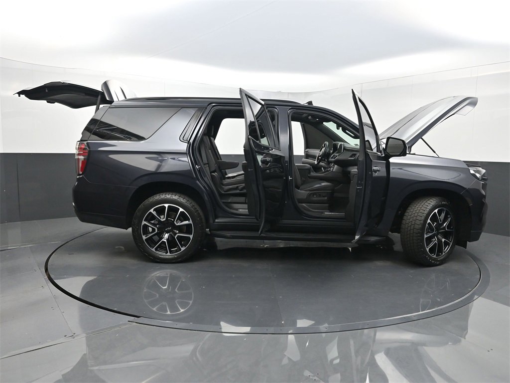 Used 2022 Chevrolet Tahoe RST w/ Luxury Package image 40