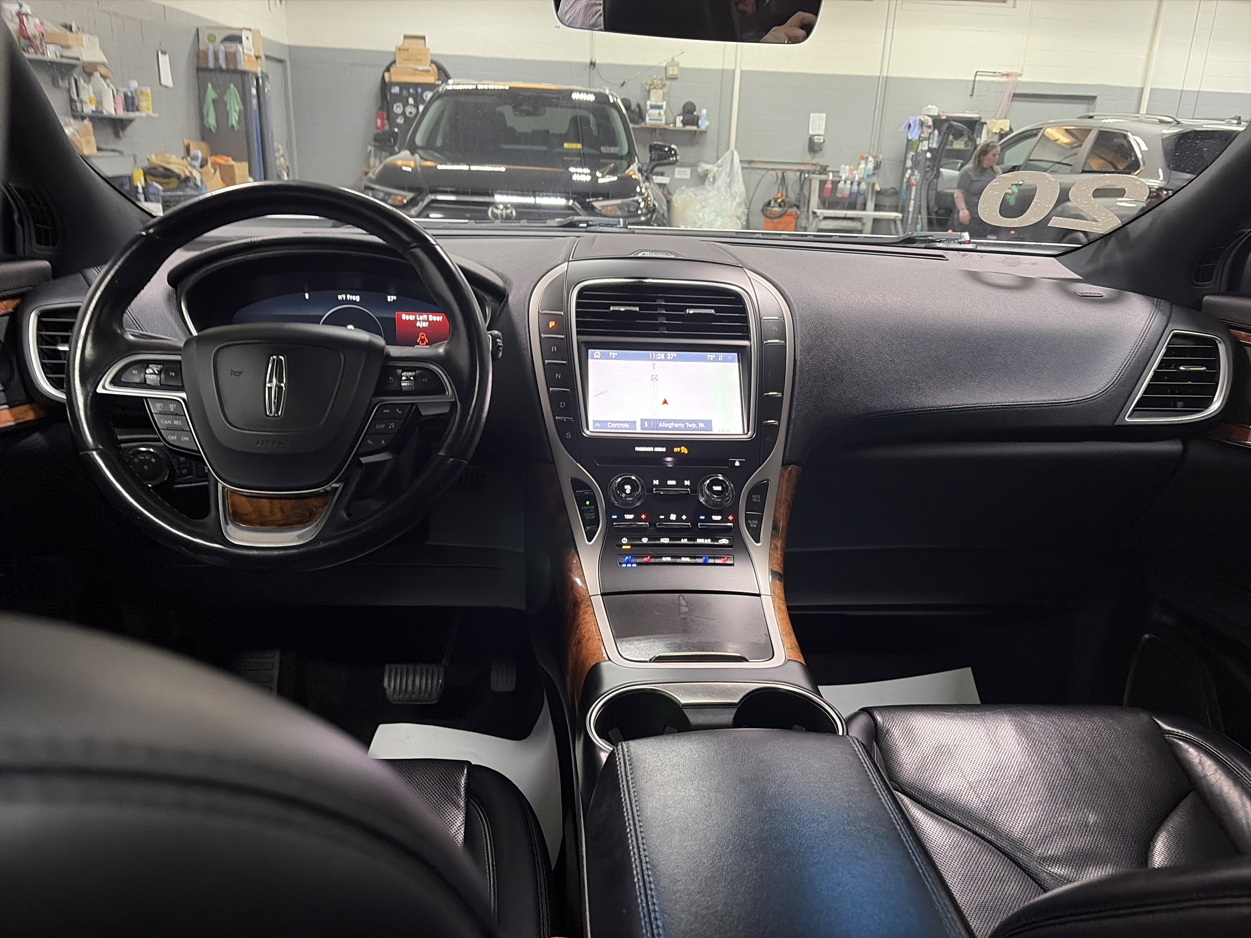 Used 2020 Lincoln Nautilus Reserve w/ Cargo Utility Package image 29