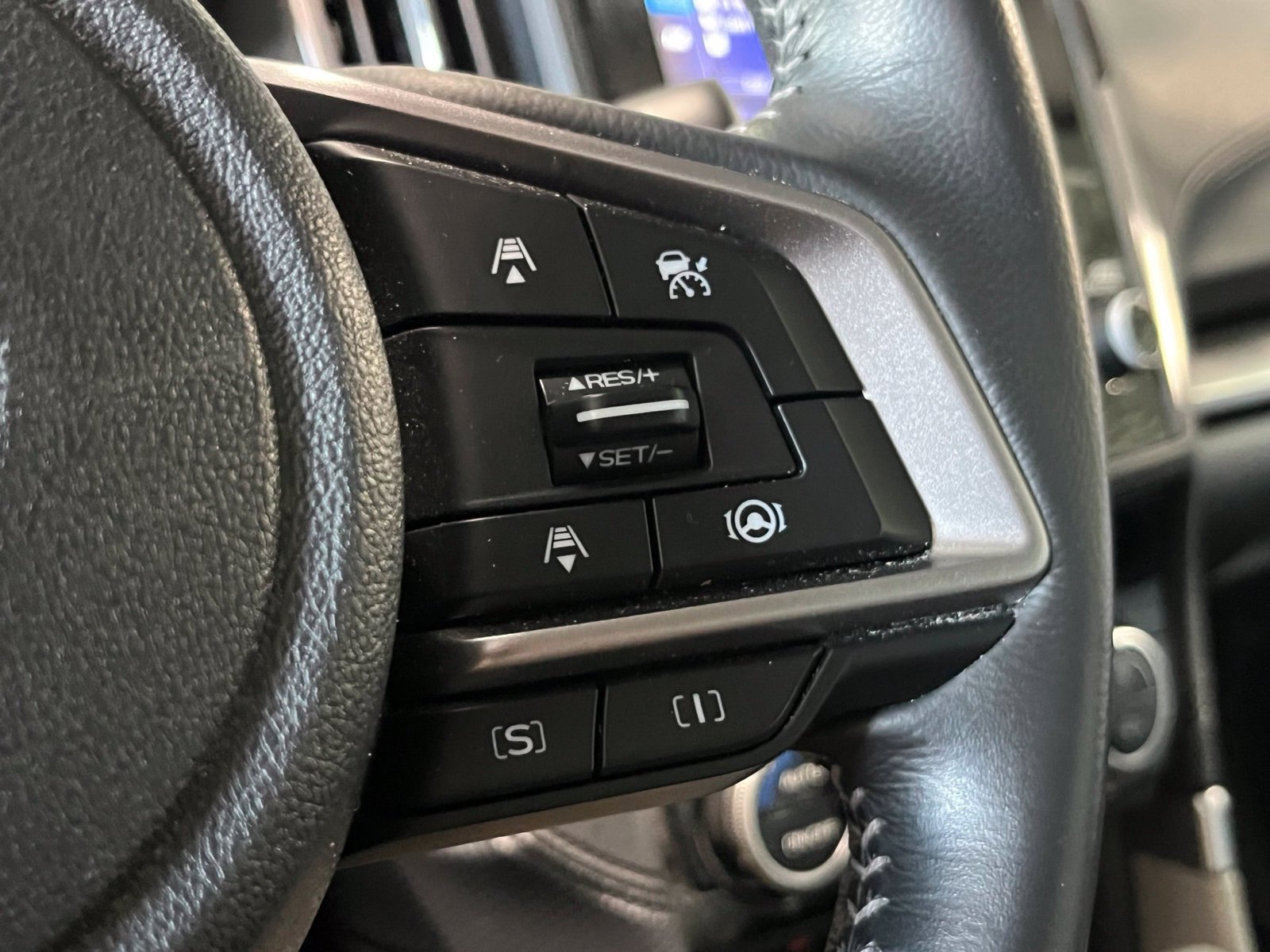 Used 2023 Subaru Forester Premium AWD/4WD image 28