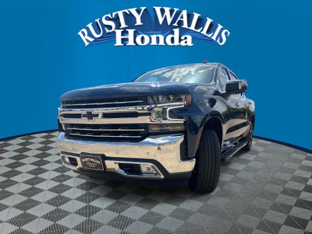 Used 2022 Chevrolet Silverado 1500 LTZ w/ Safety Package II AWD/4WD image 1