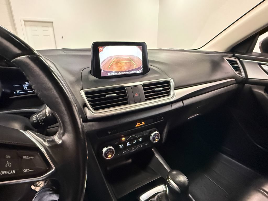 Used 2018 MAZDA MAZDA3 Touring FWD image 77