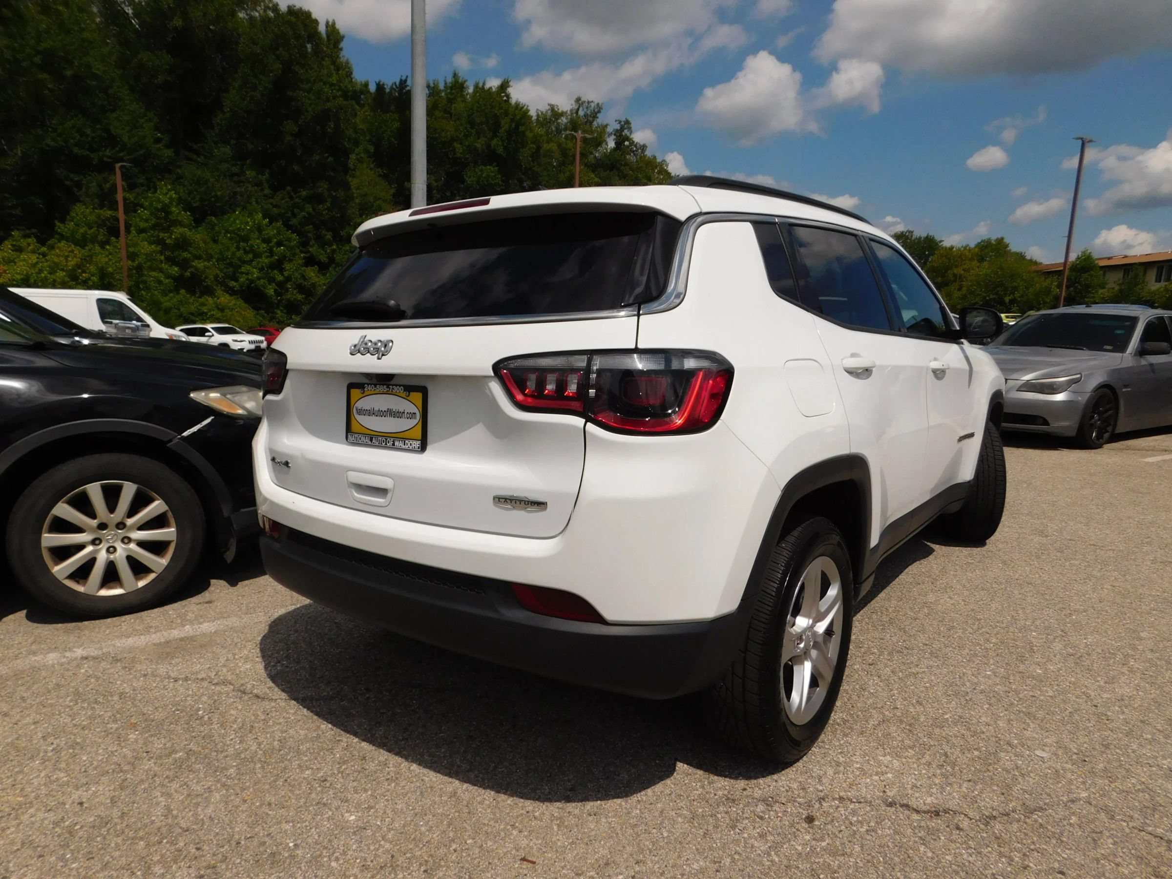 Used 2024 Jeep Compass Latitude AWD/4WD image 6