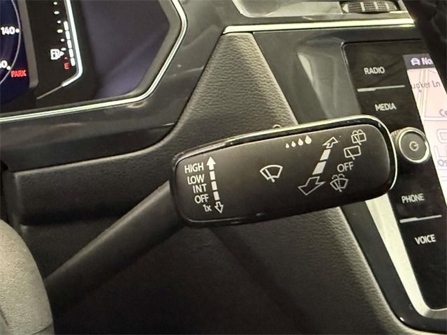 Used 2019 Volkswagen Tiguan S image 31