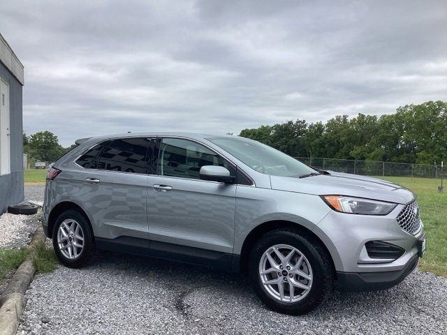 Used 2024 Ford Edge SEL image 6