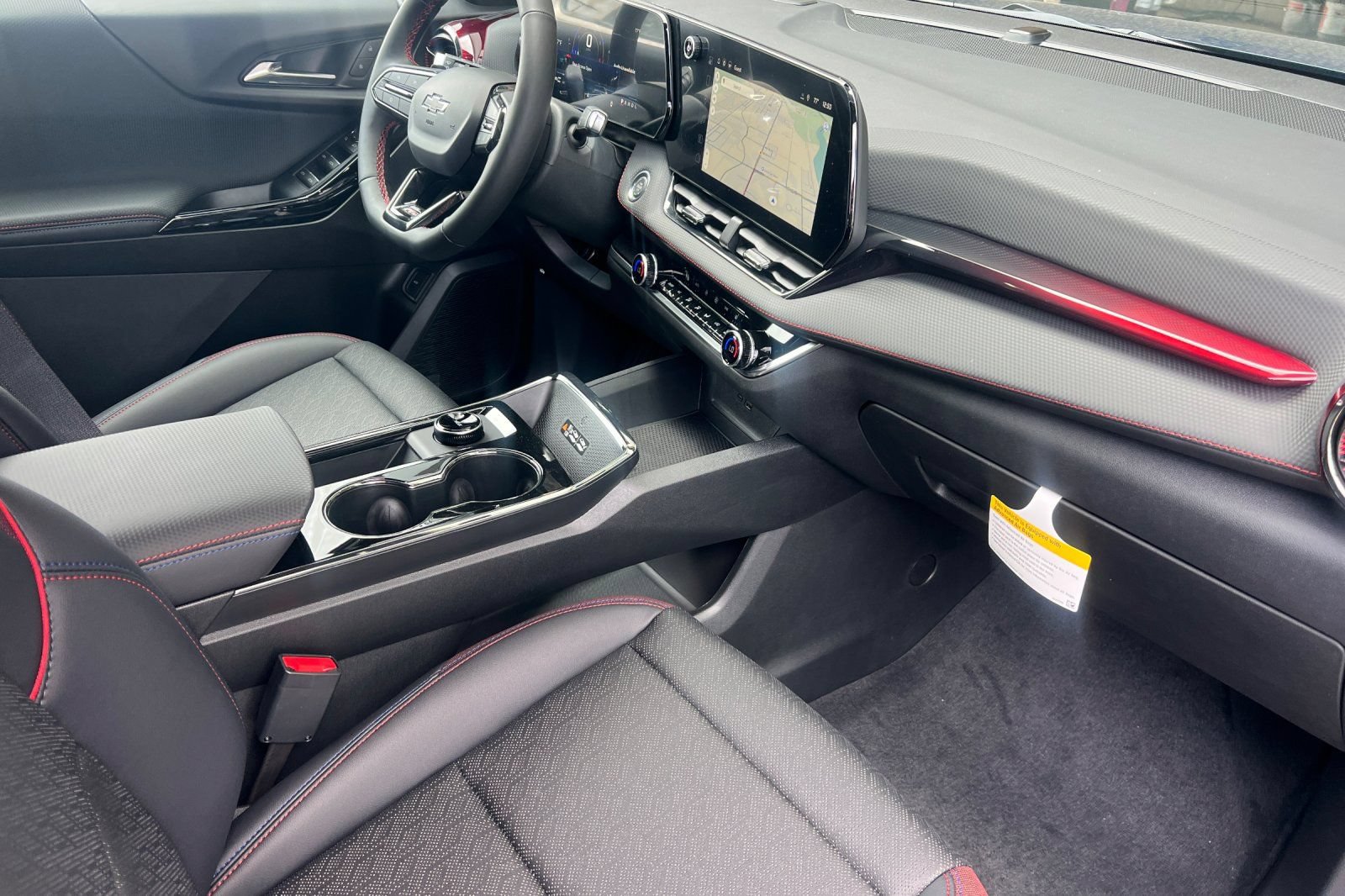 New 2026 Chevrolet Equinox RS AWD/4WD image 13