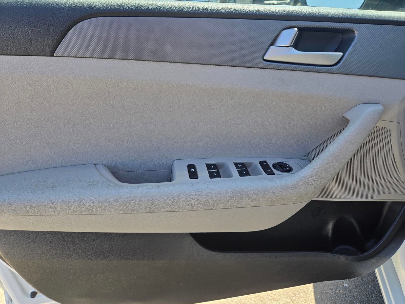 Used 2017 Hyundai Sonata SE FWD image 15