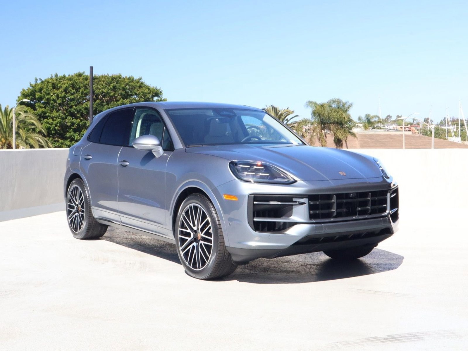 New 2026 Porsche Cayenne image 7