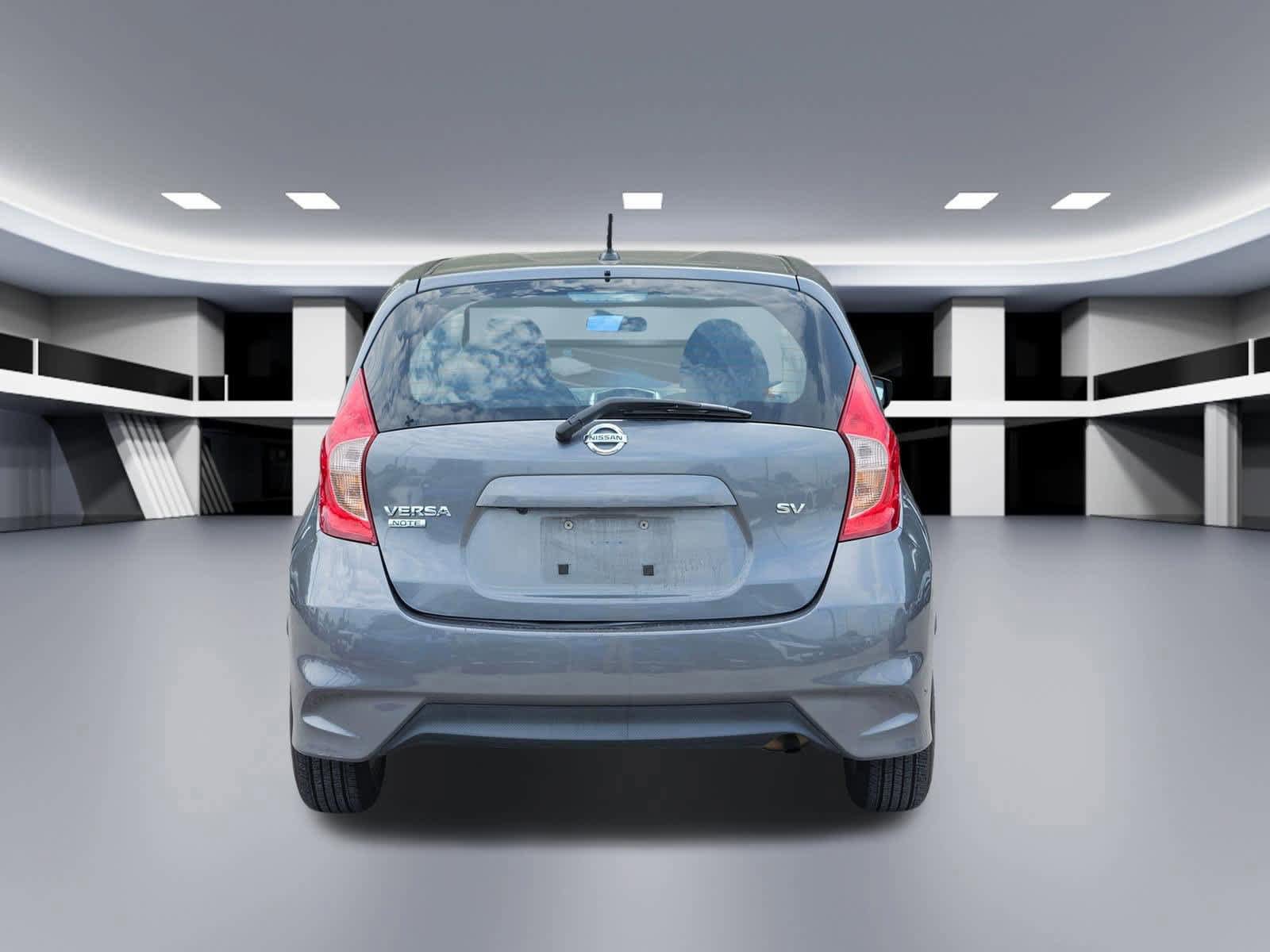 Used 2018 Nissan Versa Note SV FWD image 5
