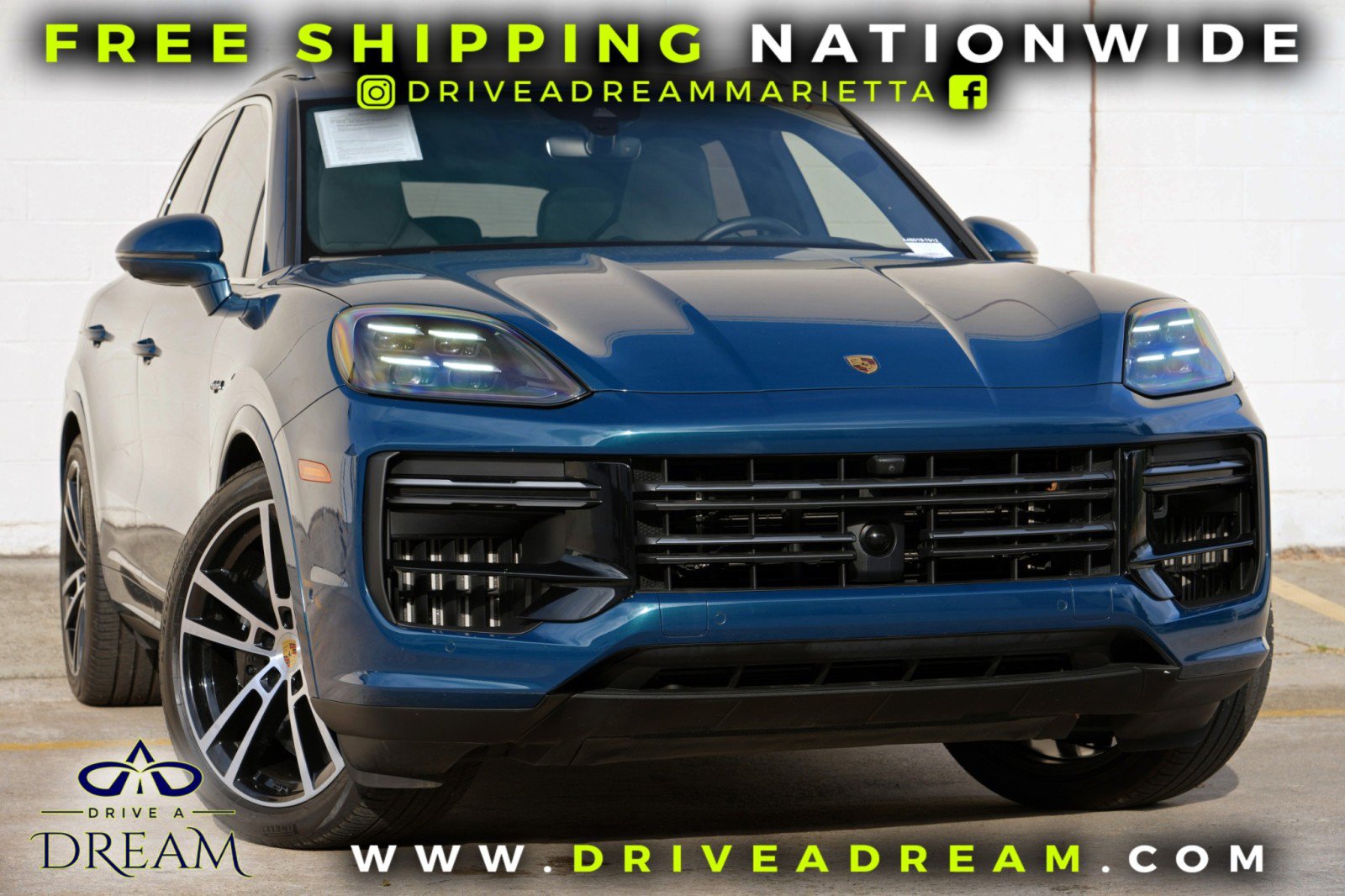Used 2024 Porsche Cayenne Turbo AWD/4WD image 2