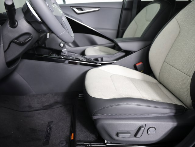 New 2025 Kia Niro SX image 11