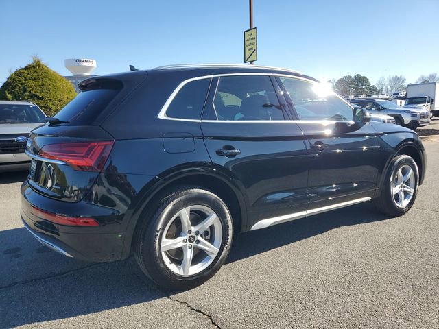 Used 2024 Audi Q5 2.0T Premium w/ Convenience Package image 6