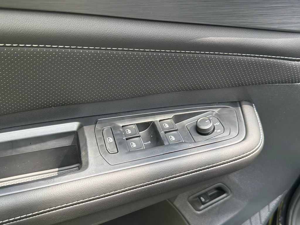 New 2026 Volkswagen Atlas Cross Sport SE AWD/4WD image 17