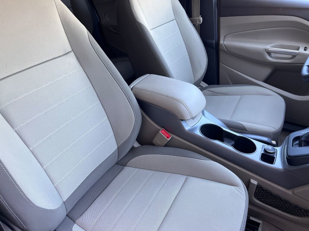 Used 2014 Ford Escape SE image 32