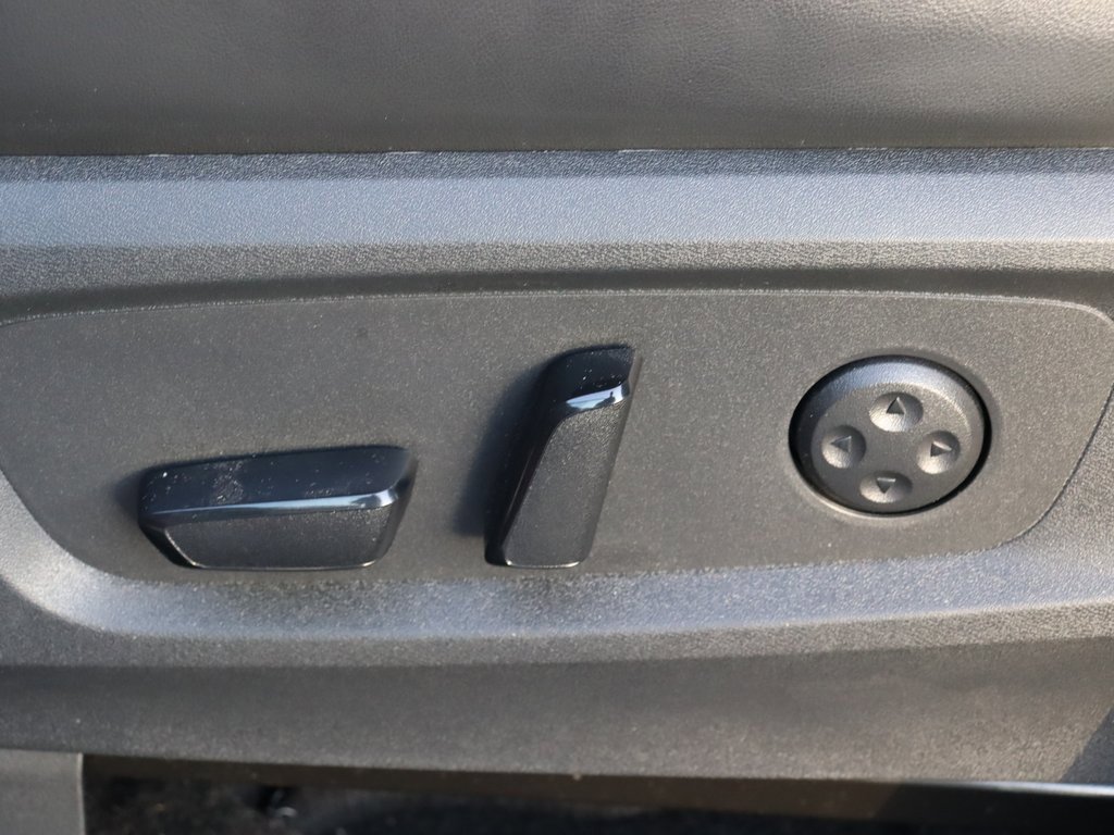 Certified 2025 INFINITI QX60 Luxe image 17