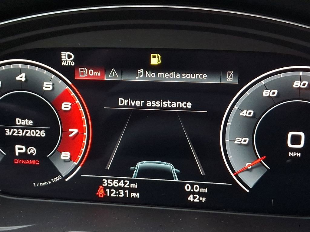 Used 2023 Audi SQ5 Premium Plus w/ Premium Plus Package image 3