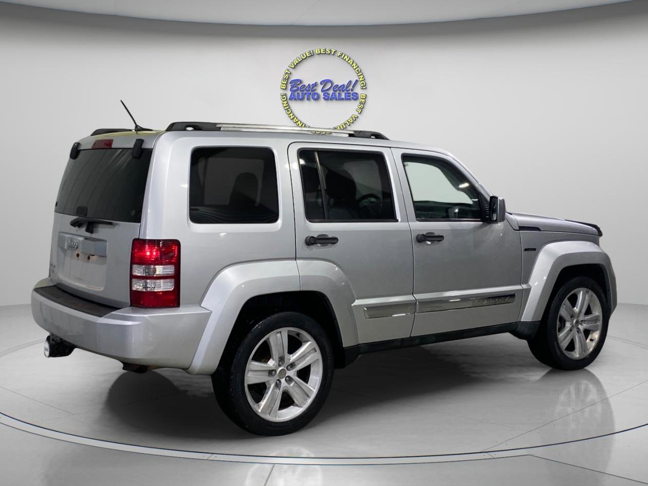 Used 2011 Jeep Liberty Sport AWD/4WD image 5