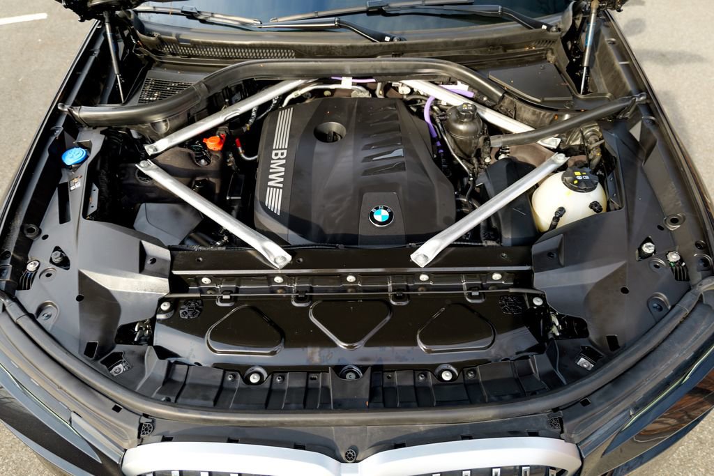 Used 2023 BMW X7 xDrive40i w/ Premium Package image 65