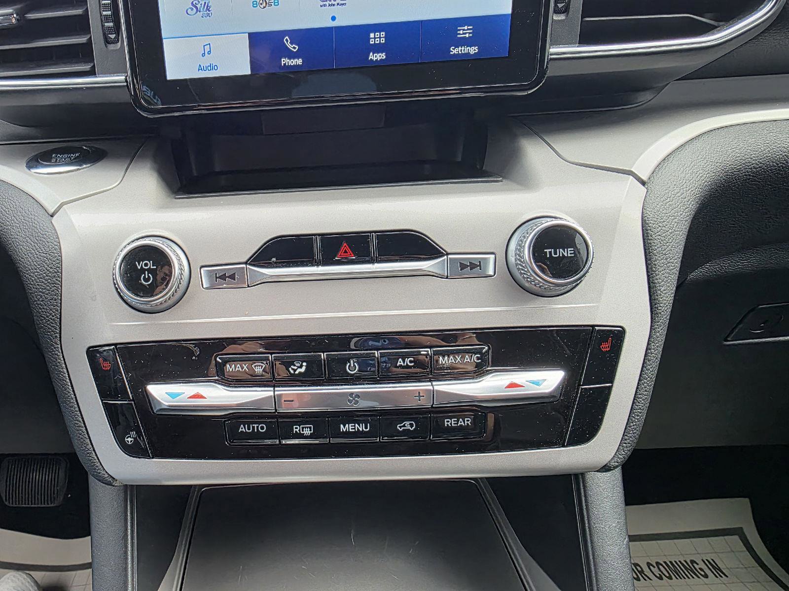 Used 2023 Ford Explorer XLT w/ Equipment Group 202A image 14