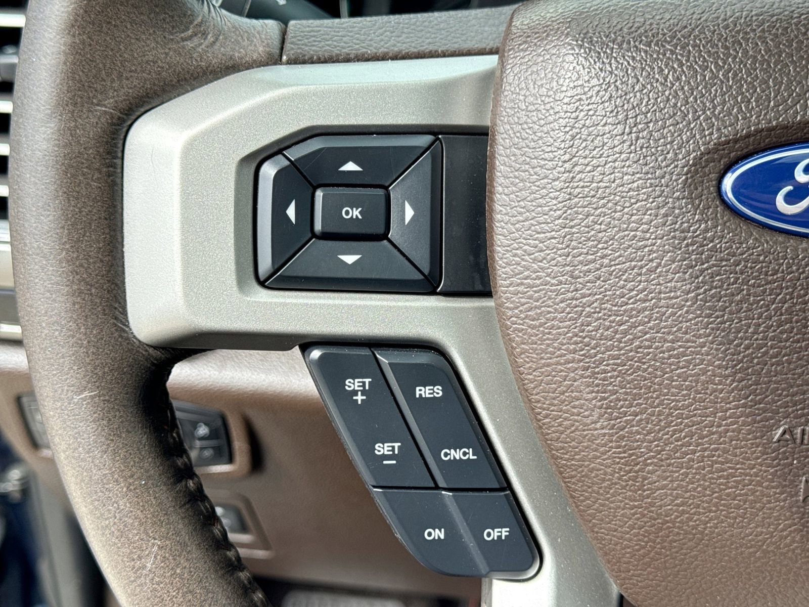Used 2018 Ford F150 King Ranch w/ Equipment Group 601A Luxury AWD/4WD image 29